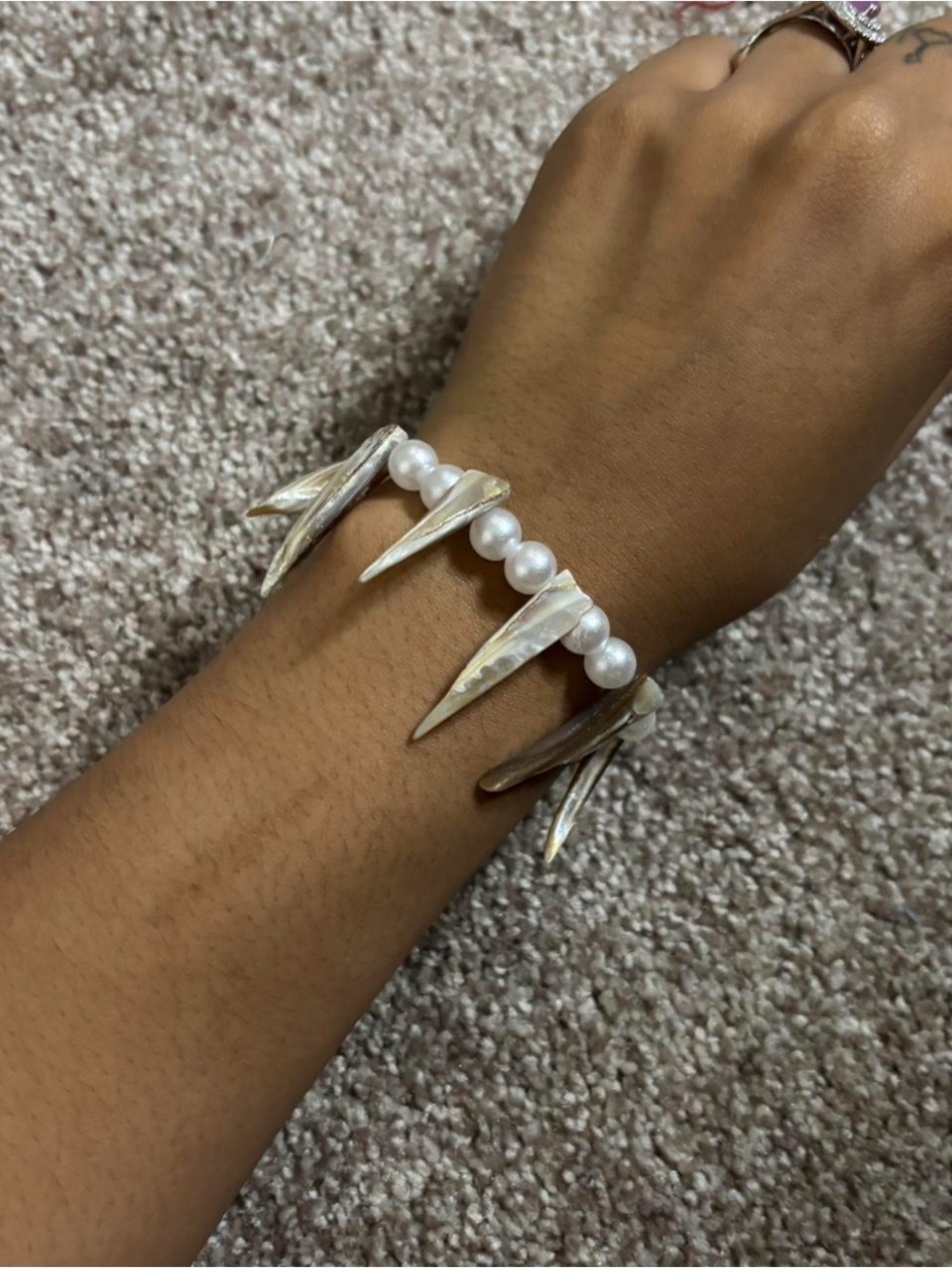 Pearl and Mother-of-Pearl Spike Stretch Bracelet - White